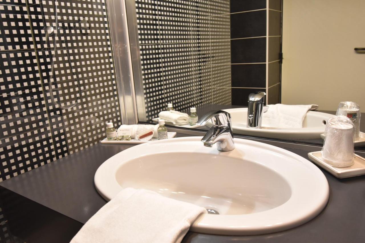 Hotel Du Golf Saint Lazare 里摩日 外观 照片